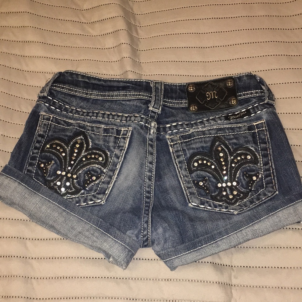 MISS ME SHORTS